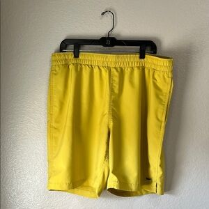 Duluth Trading Co Men's Yellow Genuis Unlined Swim Shorts 9" inseam Sz XL Vacay